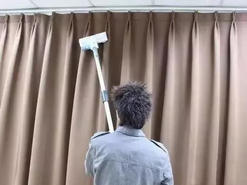 m坍